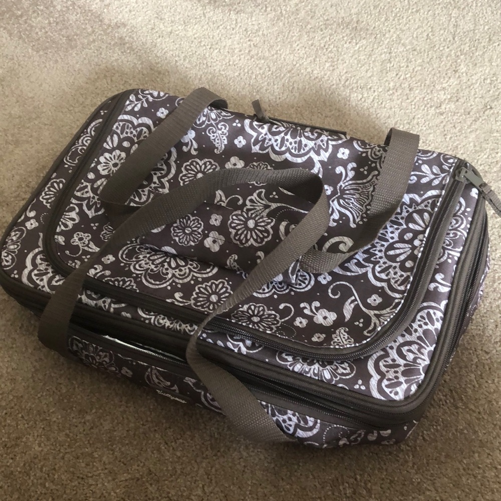 Thirty one casserole carrier bag